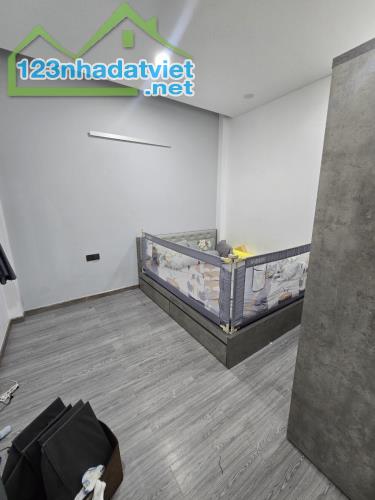 NHÀ ĐẸP ĐÚC THẬT Đ.SỐ 12 SÁT CHỢ 26 THÁNG 3 - HẺM XE TẢI HƠN 5M- 60M2 (5*12). CHỈ HƠN 4 TỶ - 2