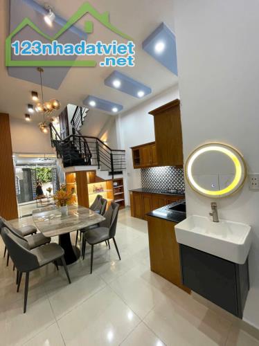 Bán nhà hẻm 3m cách 10m ra hẻm thông 8m đường số 51, P.14, 4,1 x 14, 3 lầu giá 5.8 tỷ tl - 1