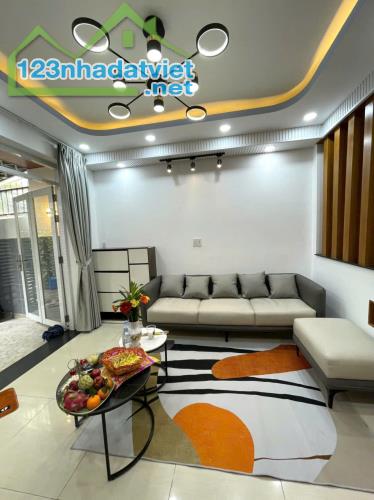 Bán nhà hẻm 3m cách 10m ra hẻm thông 8m đường số 51, P.14, 4,1 x 14, 3 lầu giá 5.8 tỷ tl - 2