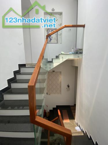 ♥ Nhà Kiệt Ô tô, sát MT, Hoà Cường Bắc, 55m2, 2  tầng sạch đẹp, 3.x tỷ - 2