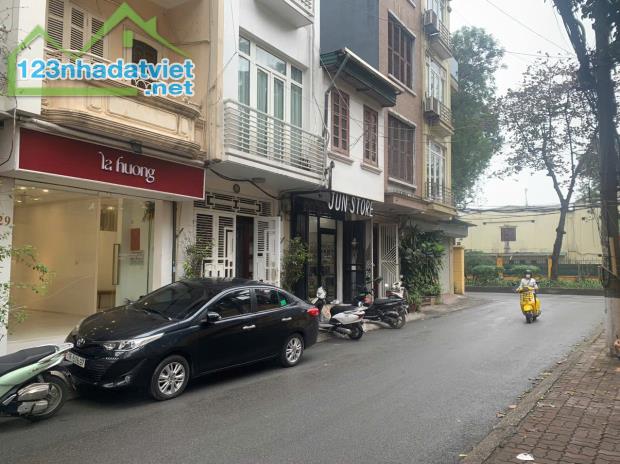 Bán nhà Nguyễn Tri Phương-DT 35 m2 x 4 tầng.MT 3,5m.MẶT PHỐ-VỈA HÈ-KINH DOANH. - 2