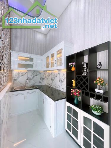 Bán Nhà cấp 4, SHR, 85m2, Full Nội thất. - 2