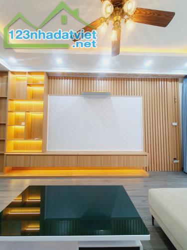 Bán nhà dân full thổ cư 44m2 x 6 tầng Vân Canh, thang máy, trước nhà 6m - 3