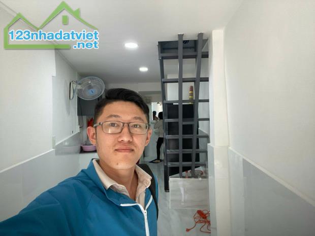 Nhà mới 2 tầng Quận 6 hẻm 3 gác DTSD 28m2 sổ đẹp chỉ 1 tỷ nhỉnh.