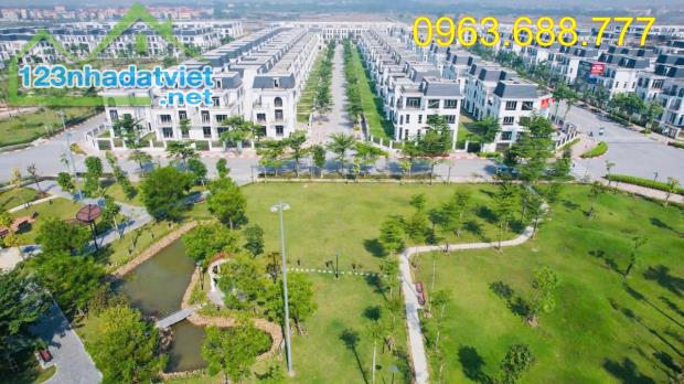 Bán BT cách Ciputra 20p,300m,19 tỷ.Giá đầu tư