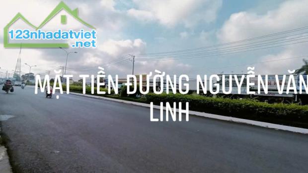 nhà 15 triêụ mặt tiền đường Nguyễn Văn Linh thuận lợi cho việc kinh doanh