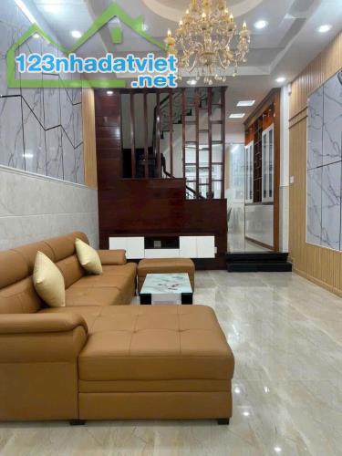 Gấp bán nhà 3 lầu (4x25) mặt tiền đường Hiệp Thành 26, Quận 12 Giá tốt - 2