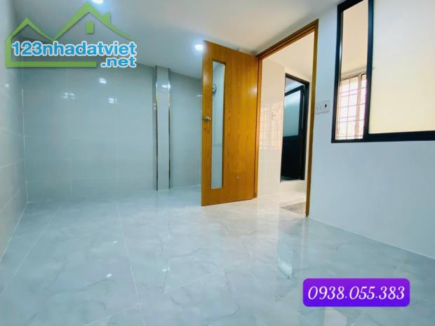 Chia gia tài, bán gấp nhà mới,đẹp đầy đủ tiện ích, 3 tầng giáp quận 10, q3 CMT8, chỉ 4.x t
