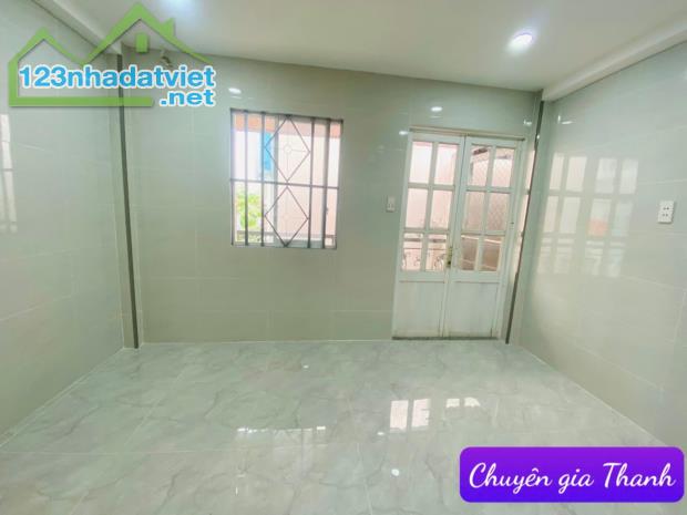 Chia gia tài, bán gấp nhà mới,đẹp đầy đủ tiện ích, 3 tầng giáp quận 10, q3 CMT8, chỉ 4.x t - 1