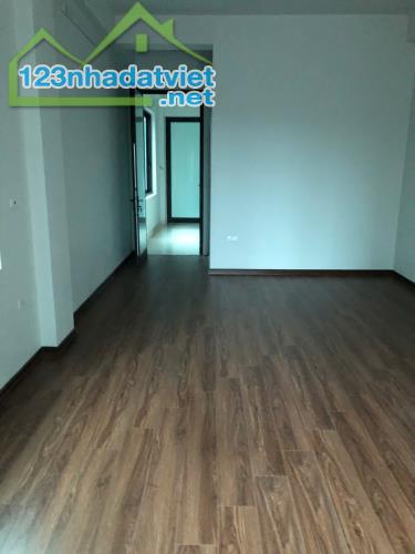 CHO THUÊ NHÀ NGUYÊN CĂN THẠCH BÀN. 70M2 * 5 TẦNG * 20 TRIỆU. THANG MÁY, Ô TÔ TRÁNH - 1