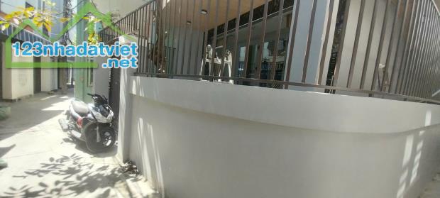 ♣ Nhà Góc 2 mặt Kiệt Lê Đình Lý, 70m2, 2 tầng đẹp thoáng, 3.5x tỷ - 2