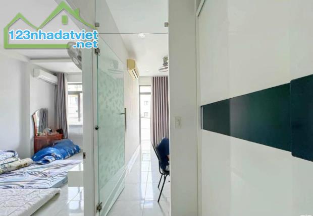 Bán Nhà Quận 7_Sát MT Nguyễn Thị Thập_69M2+3Tầng BTCT,Ngang 5.35M,Đường Nhựa 8M,Chỉ 8.X Tỷ - 5