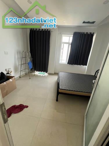 Hàng h.i.ế.m nhà 3 tầng đúc BTCT 65m2 Lê Trọng Tấn Tân Phú ngay ĐHCNTP 2P đến Aeon chỉ 5 - 4