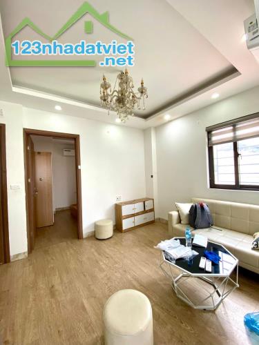 Nhà đẹp 179 phố Vĩnh Hưng 36mx5 tầng giá 5.95 tỷ, ở ngay, gần mặt phố. - 2