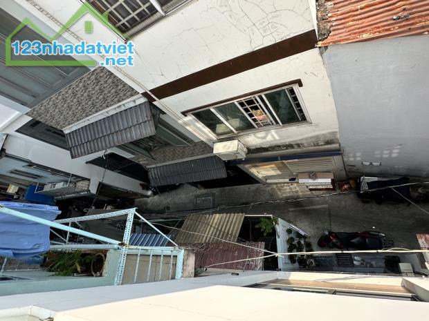 NHÀ ĐẸP 3 TẦNG - HẺM AN NINH, SẠCH SẼ -QUẬN 10 - ĐƯỜNG 3 THÁNG 2 - CHỈ 5,X - 3