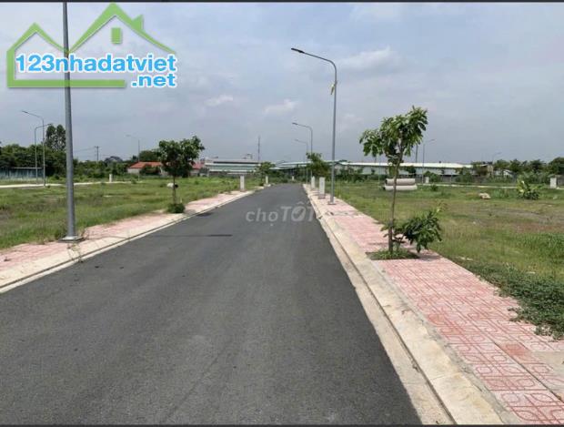 Cần bán lô đất thổ cư xã Tân Thông Hội 80m2 - 1