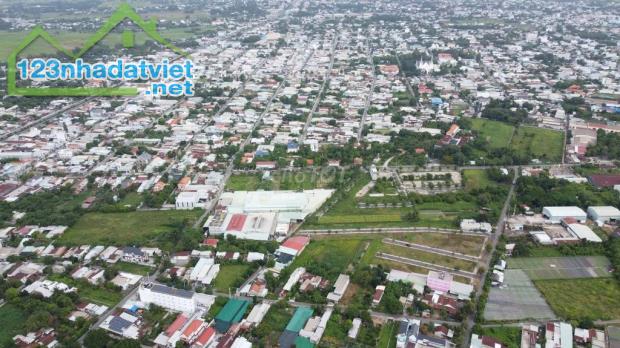 Cần bán lô đất thổ cư xã Tân Thông Hội 80m2 - 2