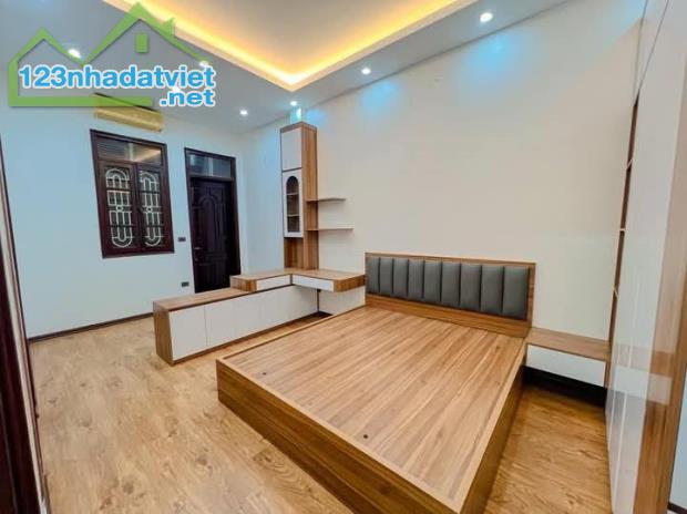 Nhà Đẹp Ở Luôn Kim Ngưu, Hai Bà Trưng 37m, 4 tầng, mt 4m, giá 6.85 tỷ.
