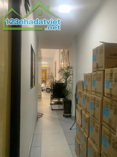 GẤPPP BÁN phường 4 - Tân Bình - HXT Út Tịch - Dt: 4.8 x 14m - GIẢM MẠNH 11 Tỷ chốt - 2