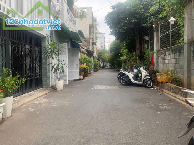 GẤPPP BÁN phường 4 - Tân Bình - HXT Út Tịch - Dt: 4.8 x 14m - GIẢM MẠNH 11 Tỷ chốt - 4
