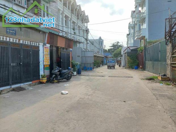 QUẬN 12, LÊ VĂN KHƯƠNG-BÁN ĐẤT TẶNG XƯỞNG 125M2 NGANG 6M, HẺM XE TẢI TRÁNH CHỈ 7.5 TỶ - 2