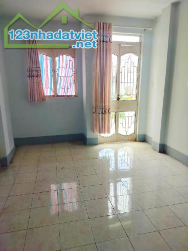 HẺM XE HƠI THẲNG 1TRỤC - GẦN QUANG TRUNG GV & CHỢ PHẠM VĂN BẠCH - DT 44M² - 2 TẦNG - 4
