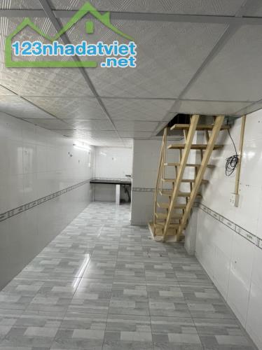 GIÁP BÀ HOM - TỈNH LỘ 10 - 31M2 - 2 TẦNG 2PN 2WC - GIÁ 2.55 TỶ - 2