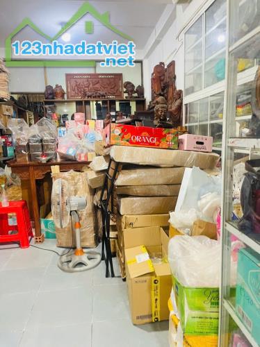 🏡 NHÀ 2 MẶT TIỀN, 2 TẦNG GIÁ RẺ SỐC CHỈ 5.8 TỶ (SHR), HỒNG LẠC, P.11, TÂN BÌNH.