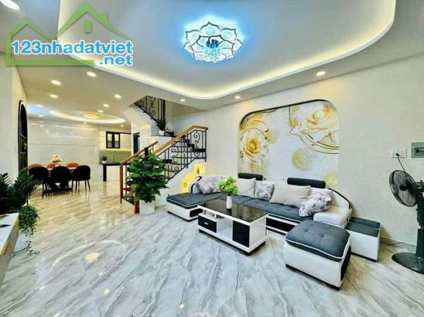 Nhà Mới Xây Full Thổ Cư 100% Kkênh Mương Lệ,Bình Hưng Hòa B,Quận Bình Tân, Diện Tích 32m2.