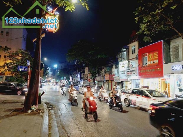 Bán nhà mặt phố Nguyễn Thái Học, Ba Đình, KD đỉnh 2 tầng 38m2 mt 5.7m giá 17.5 tỷ