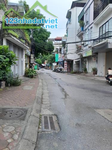 CỰC HIẾM bán nhà mặt ngõ Thịnh QUang Đống Đa 32m 4 tầng mặt ngõ thông kinh doanh - 6.4 tỷ - 2
