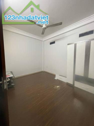 Bán toà nhà phố Yên Hoà, Cầu Giấy, ngõ thông, sát phố, 157m2x7, 29.5 tỷ