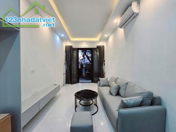 SIÊU PHẨM PHỐ PHÚ ĐÔ 35Mx6T - NGÕ Ô TÔ 7 CHỖ CHẠY - NHÀ ĐẸP FULL NT, NHỈNH 8 TỶ