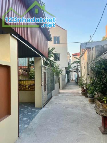 BÁN ĐẤT LÔ GÓC  ĐƯỜNG THÔNG THOÁNG  GIANG CHÍNH BIÊN GIANG HÀ ĐÔNG DT 35M2 GIÁ 2.68TỶ - 2