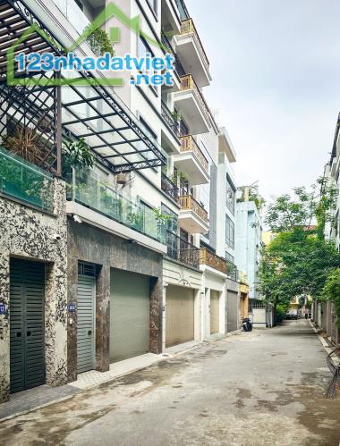 PHÂN LÔ Ô TÔ TRÁNH-DÂN TRÍ CAO-Phố Xuân La,Tây Hồ 87m2/5T Thang máy/MT 5m 26.2 Tỷ