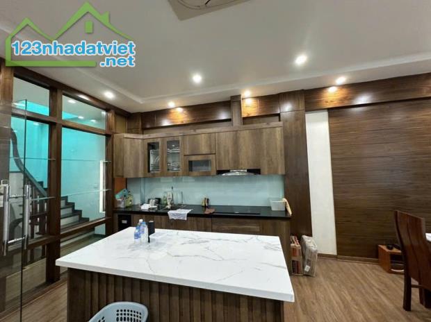 Bán nhà mặt phố Linh Lang, Ba Đình 100m 7 tầng thang máy gara kinh doanh, giá 48 tỷ 5 - 2
