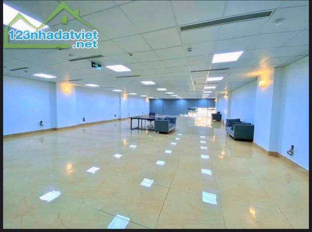 Bán nhà MP Cầu Giấy, Tòa VP Đẳng Cấp 270m2 x 9T, MT 11m, 130 tỷ - 1