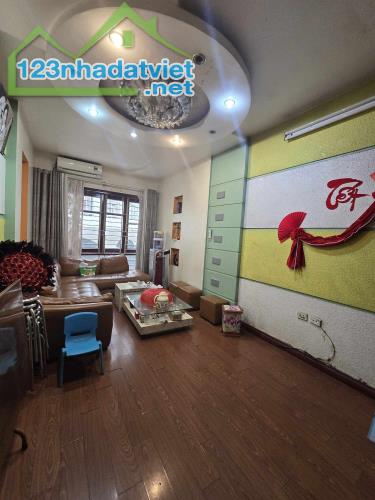 Chính chủ bán nhà ngõ 34 Phương Mai Đống Đa 90m2x5T nhỉnh hơn 28 tỷ