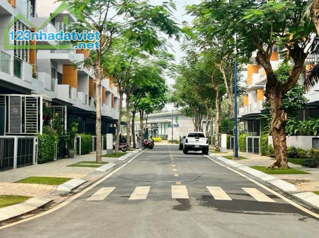 ✈️CHỦ GẤP BÁN ĐI NƯỚC NGOÀI BIỆT THỰ LOVERA PREMIER KHANG ĐIỀN BÌNH CHÁNH - 160M2(10×16) - 5