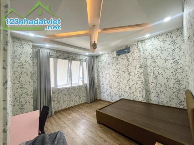 Xô Viết Nghệ Tĩnh - Bình Thạnh - LH 0911979620 Ở NGAY Căn Nhà Hẻm Ô Tô