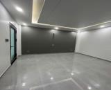 Cần bán tòa nhà văn phòng 6 tầng,Nguyễn Trọng Tuyển, P8, Phú Nhuận,4,3x18,5m NH, 16,5 tỷ