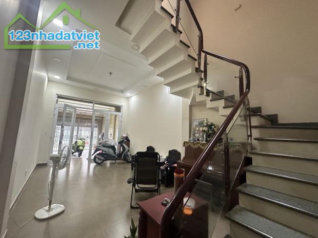 Bán gấp nhà MT Nguyễn Văn Tố - 108m2, 3 lầu, chỉ 15 tỷ – rẻ thế này không mua thì tiếc! - 1