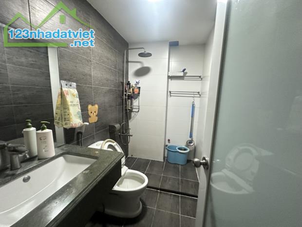 Bán gấp nhà MT Nguyễn Văn Tố - 108m2, 3 lầu, chỉ 15 tỷ – rẻ thế này không mua thì tiếc! - 4