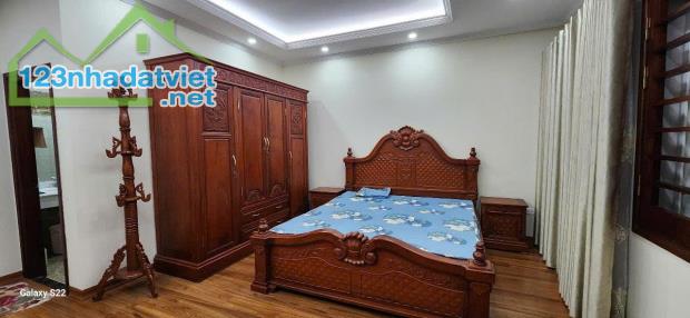 BÁN NHÀ PHÂN LÔ PHỐ VĂN CAO – 43M2 – MẶT TIỀN 8M – Ô TÔ ĐỖ CỬA – KHU VIP BA ĐÌNH