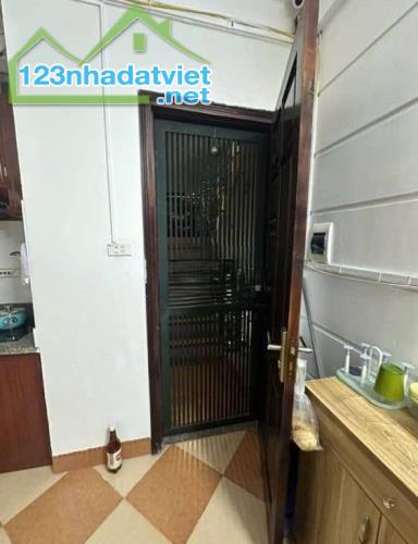 Bán căn hộ Tầng 3 CCMN Hồ Tùng Mậu, 35m2, 1 ngủ, 1.4 Tỷ - 3