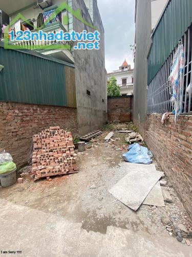 Bán đất An Xá - Ba Đình: Mặt phố, kinh doanh, vỉa hè 2 bên, ô tô 2 chiều, sổ đẹp nở hậu.