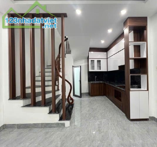 CHỈ NHỈNH 6 TỶ – SỞ HỮU NGAY NHÀ 5 TẦNG NGỌC THỤY – NGÕ OTO – FULL NỘI THẤT! - 4