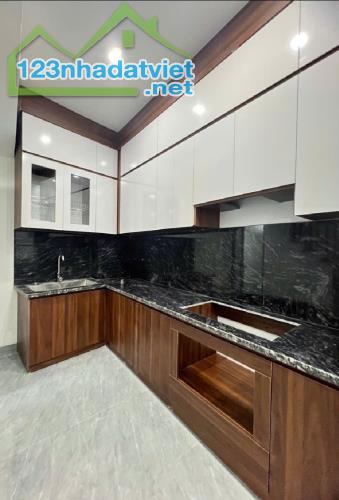 CHỈ NHỈNH 6 TỶ – SỞ HỮU NGAY NHÀ 5 TẦNG NGỌC THỤY – NGÕ OTO – FULL NỘI THẤT! - 2