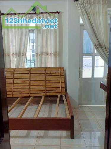 Cho thuê nhà nguyên căn đường thông từ Tô hiến thành- nguyễn thiện thuật phù hợp làm spa..