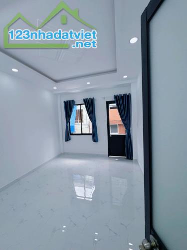 Chủ cần bán gấp - nhà rẻ BÌNH TÂN 3,65 tỷ, căn duy nhất giáp Tân Phú (cách Nguyễn Sơn 50m) - 1